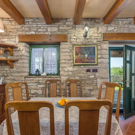 بيت للعطل Rustical Stone House With Pool *